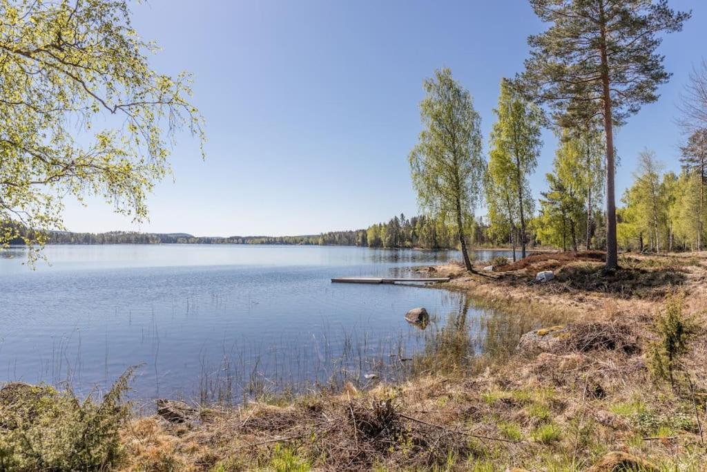 Cozy Cottage By The Lake, Charlottenberg Åmotfors Dış mekan fotoğraf