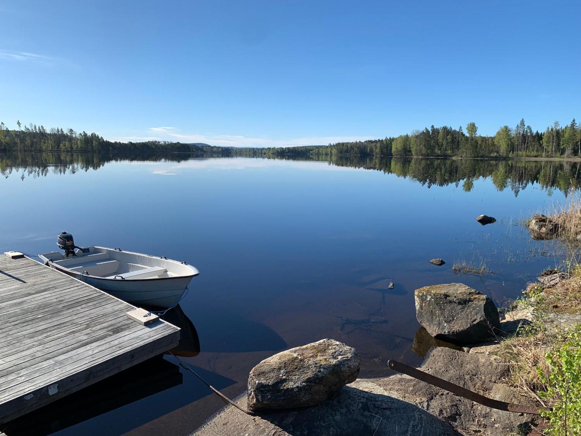 Cozy Cottage By The Lake, Charlottenberg Åmotfors Dış mekan fotoğraf